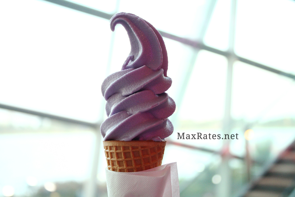 Hokkaido Izakaya's Lavender Hokkaido Ice Cream at Gardens by the Bay's Sakura Matsuri: Nippon Street 2019.